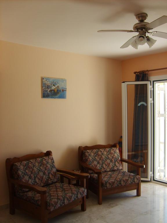 Gouna'S Aparts Apartamento Xi Beach Exterior foto